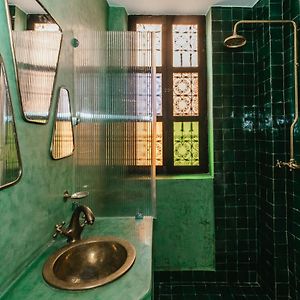 Uitgebreide Kamer met een King Size Bed